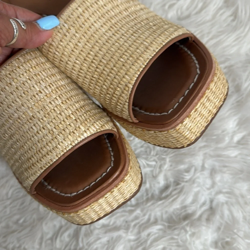 BERNARDO KENNY RAFFIA PLATFORM HEEL SANDALS